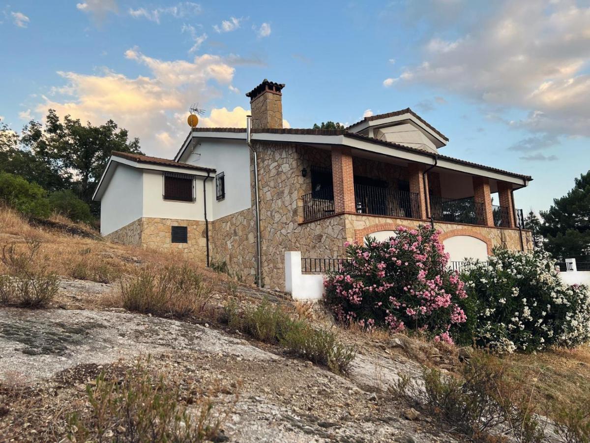 Casa Paco De Gredos Villa Arenas de San Pedro Dış mekan fotoğraf